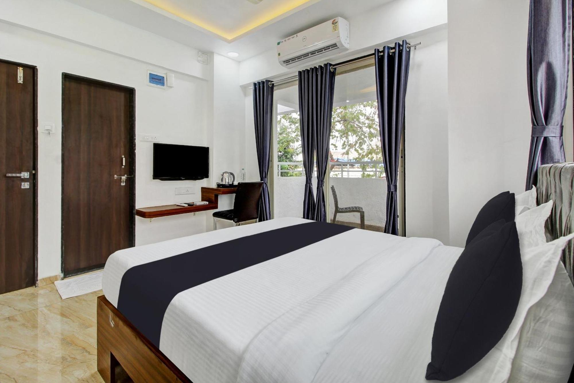 Hotel Super Townhouse Koregaon Park Formerly Red Velvet Pune
